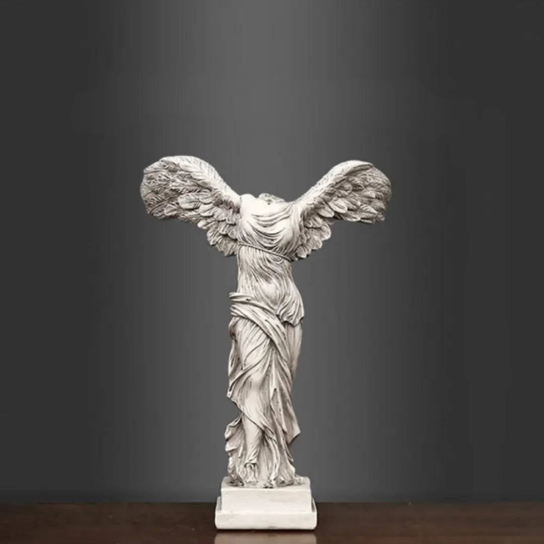 Escultura nórdica Victoria Alada - Tazzi 